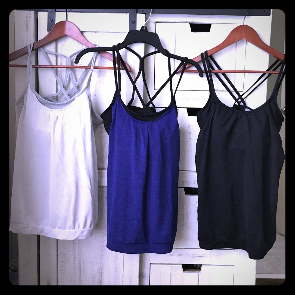 Athleta tank tops with built in bra